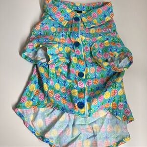 NWT Cynthia Rowley Pet Size 6 Colorful Pineapple Dog Shirt Summer Snap Closures